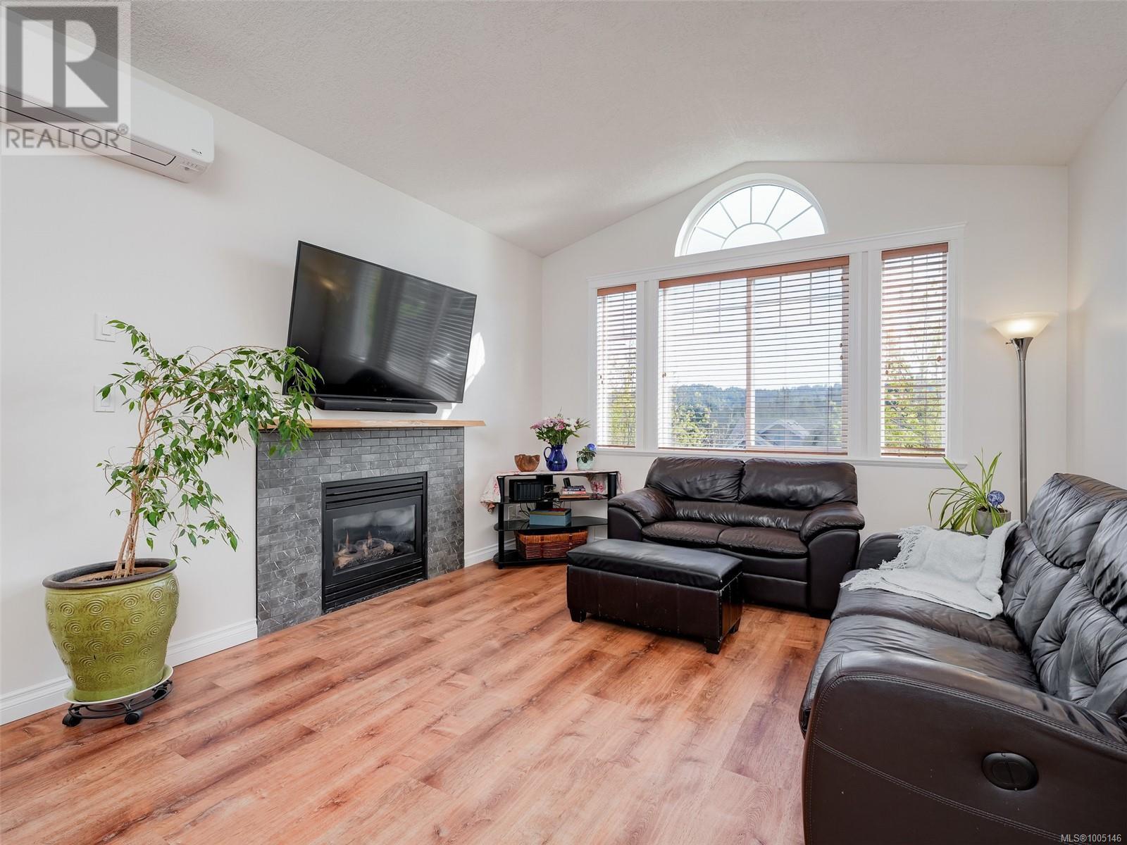 Property at 3718 Ridge Pond Dr image 3