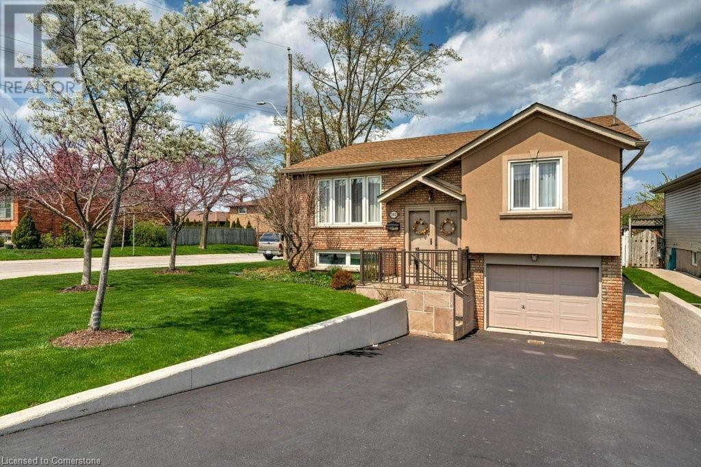 Property at 302 HIGHRIDGE Avenue image 4