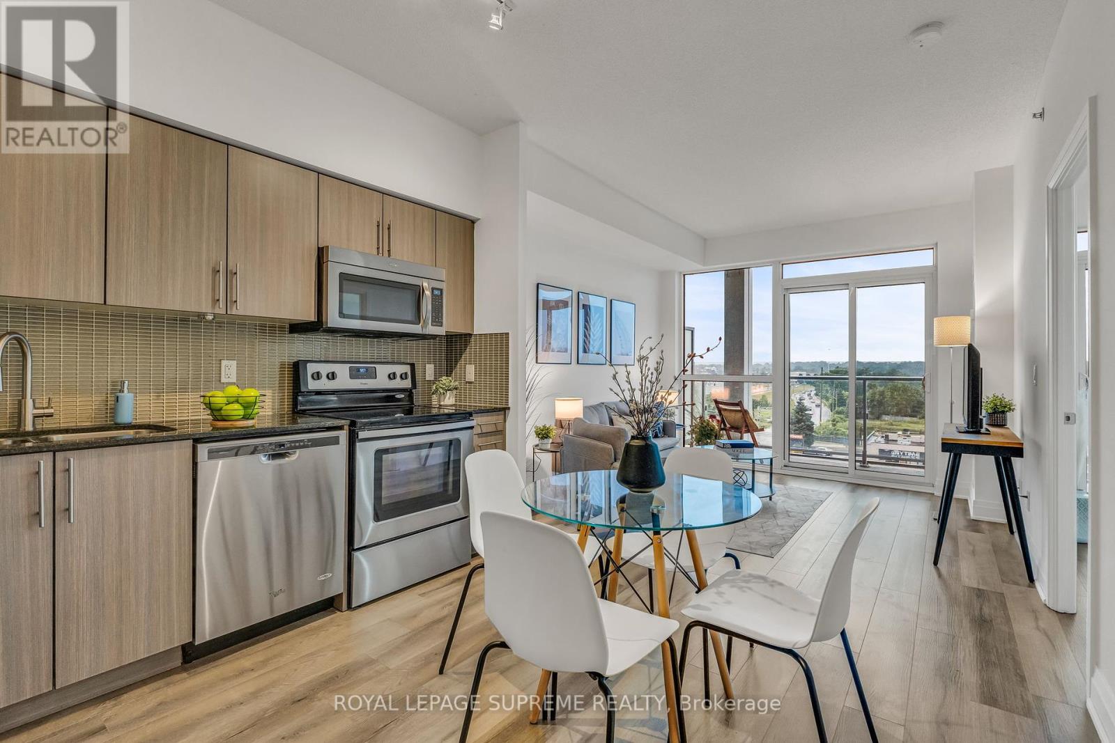 Property at 612 - 65 SPEERS ROAD image 3