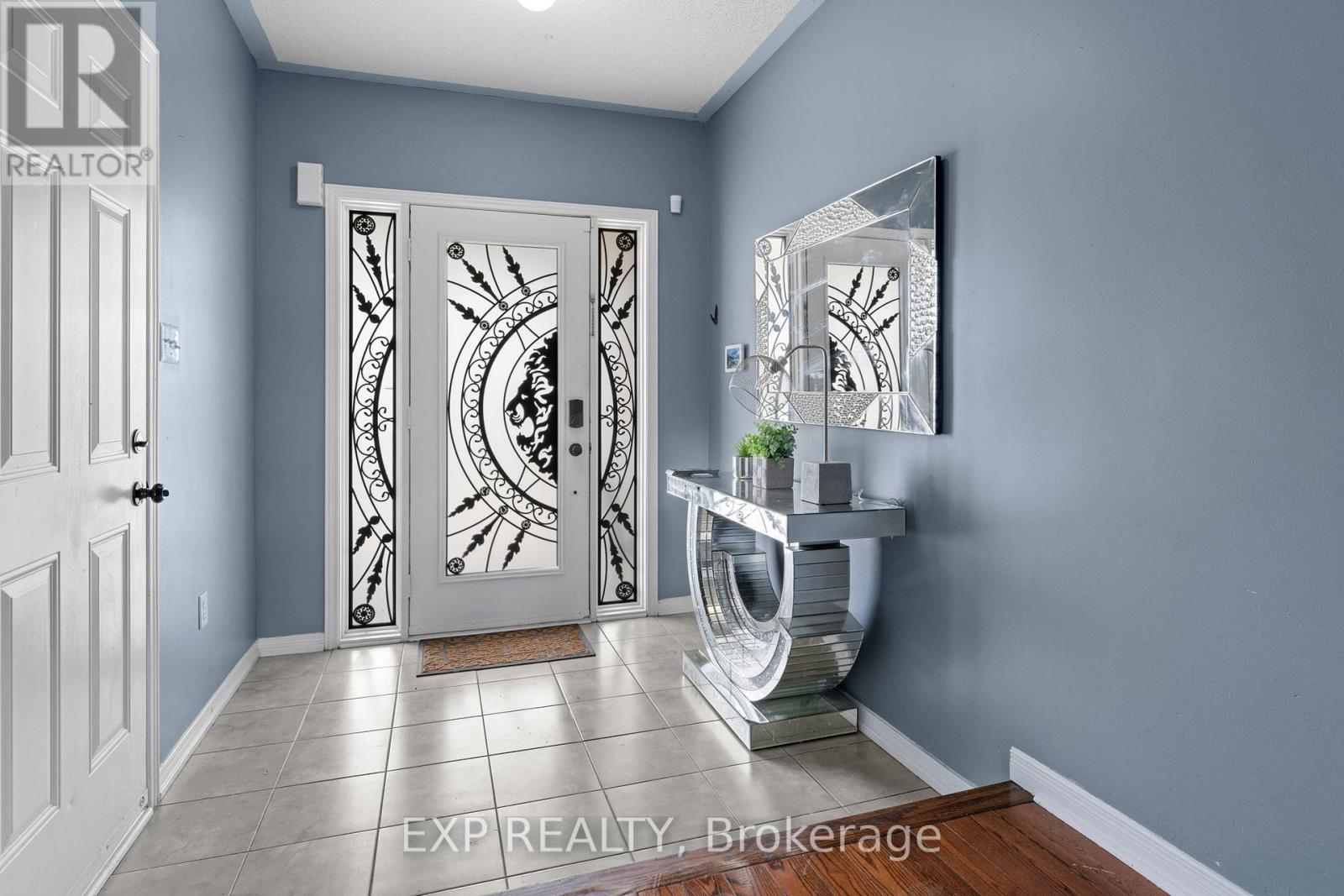 Property at 13 BURNSTOWN CIRCLE image 3