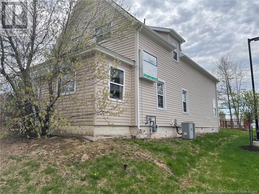 100 Sunset Avenue, Dieppe, New Brunswick  E1A 2Z3 - Photo 2 - NB122015