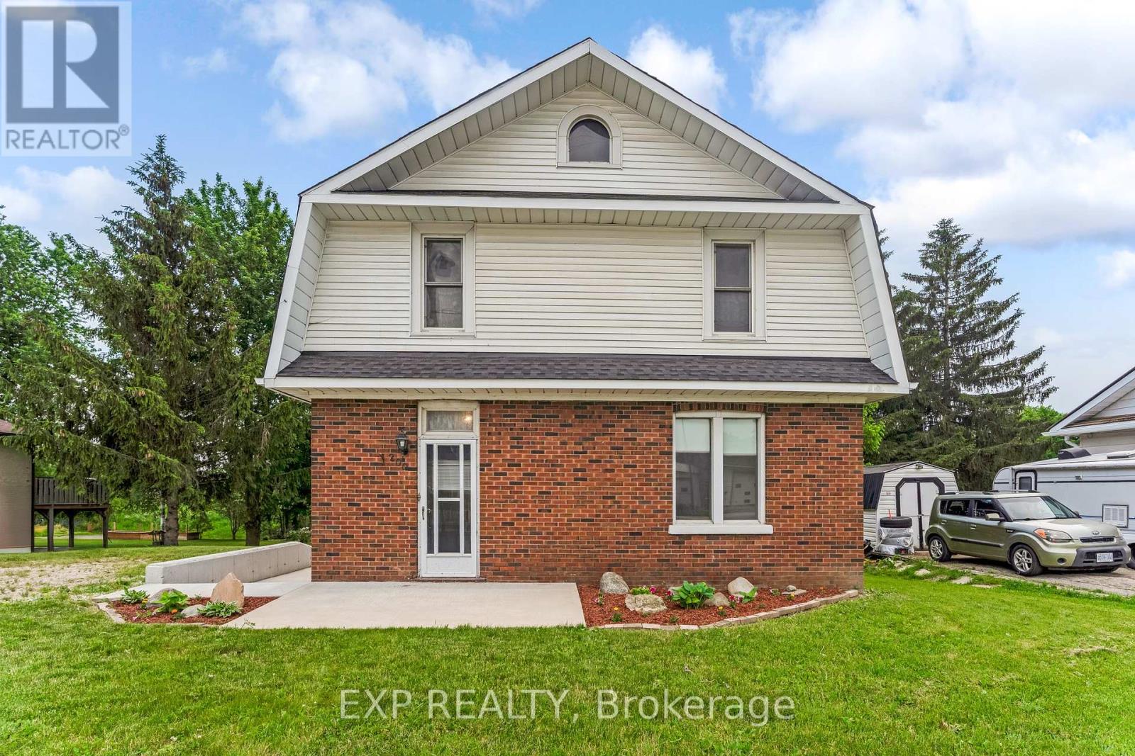 200 Elora Street S, Minto, Ontario  N0G 1Z0 - Photo 3 - X12255964