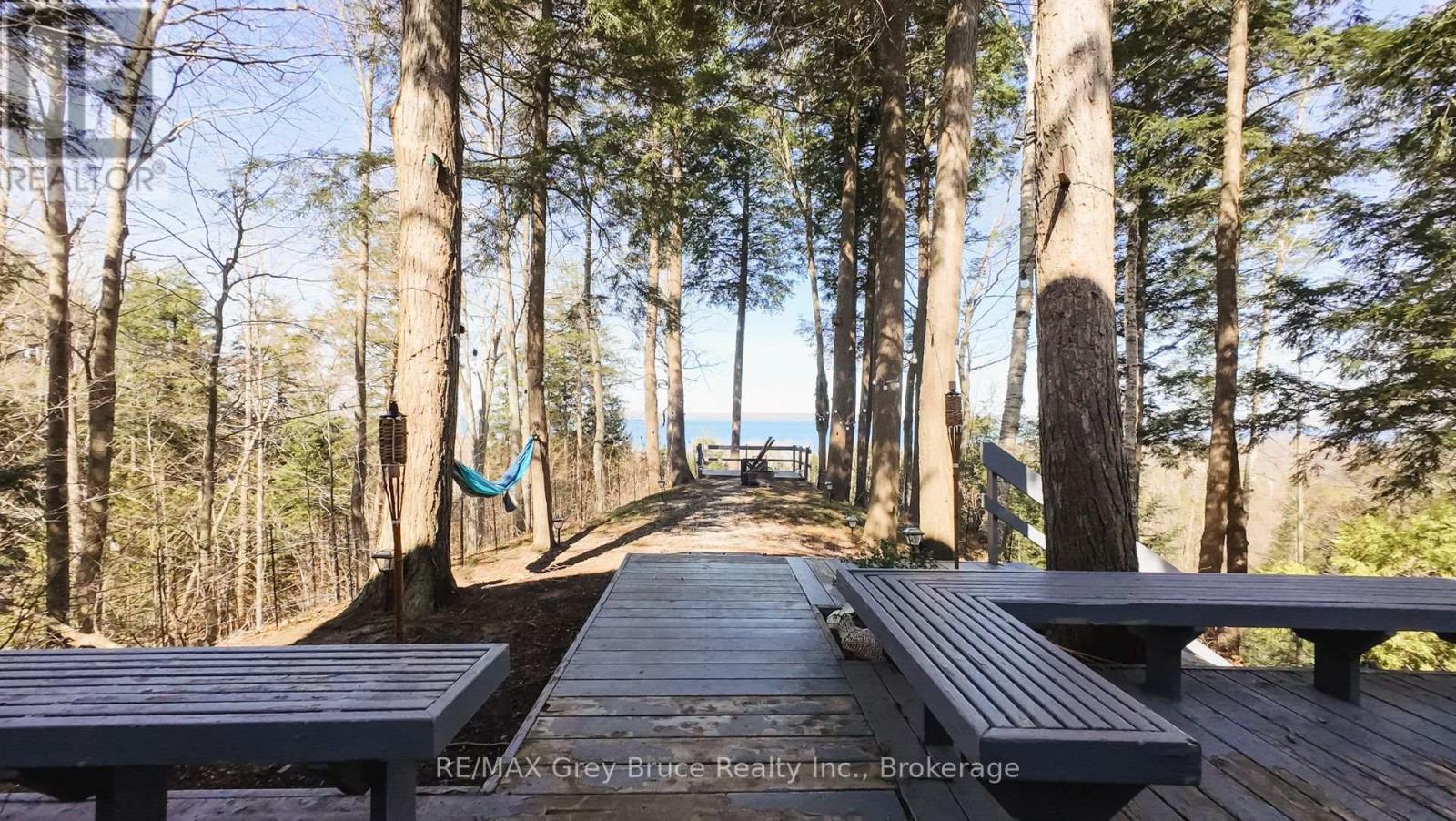 128 Thornridge Road, Meaford, Ontario  N0H 1B0 - Photo 2 - X12255978