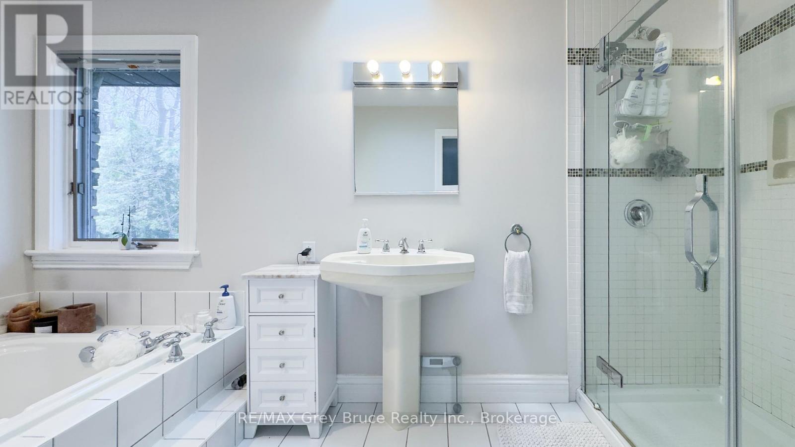 128 Thornridge Road, Meaford, Ontario  N0H 1B0 - Photo 28 - X12255978
