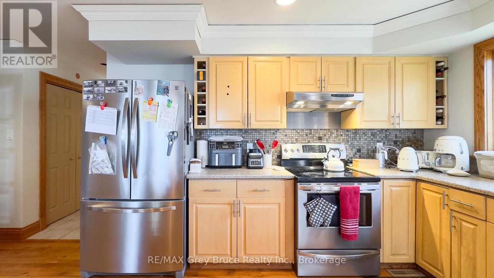 128 Thornridge Road, Meaford, Ontario  N0H 1B0 - Photo 17 - X12255978