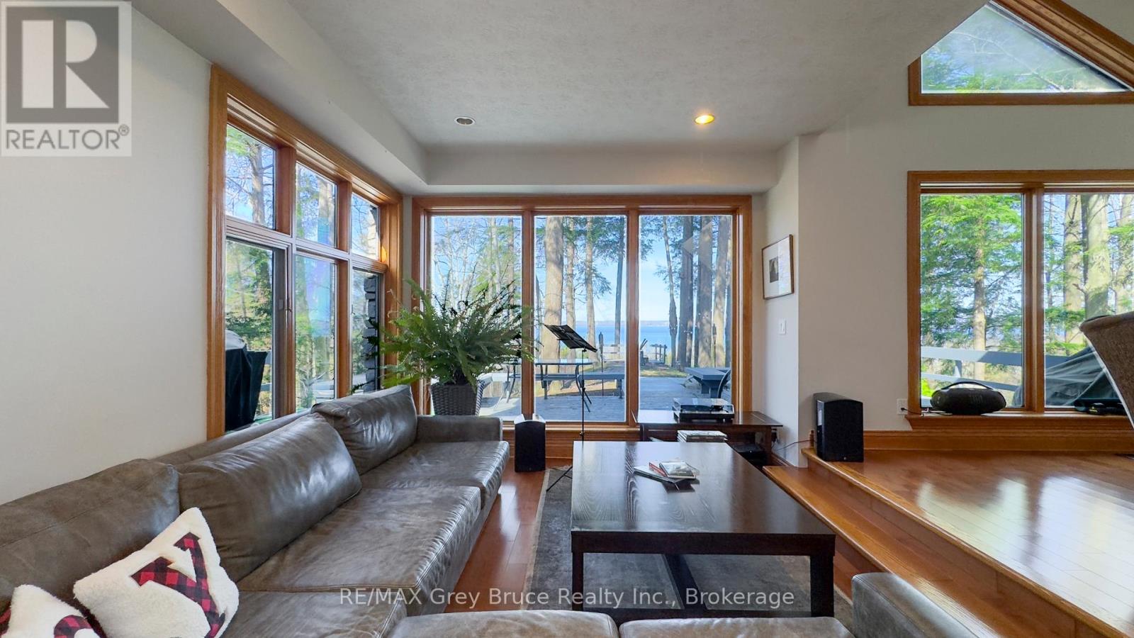 128 Thornridge Road, Meaford, Ontario  N0H 1B0 - Photo 11 - X12255978