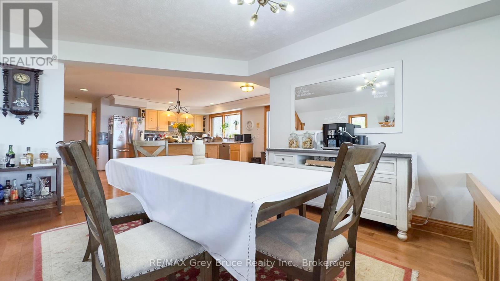 128 Thornridge Road, Meaford, Ontario  N0H 1B0 - Photo 12 - X12255978