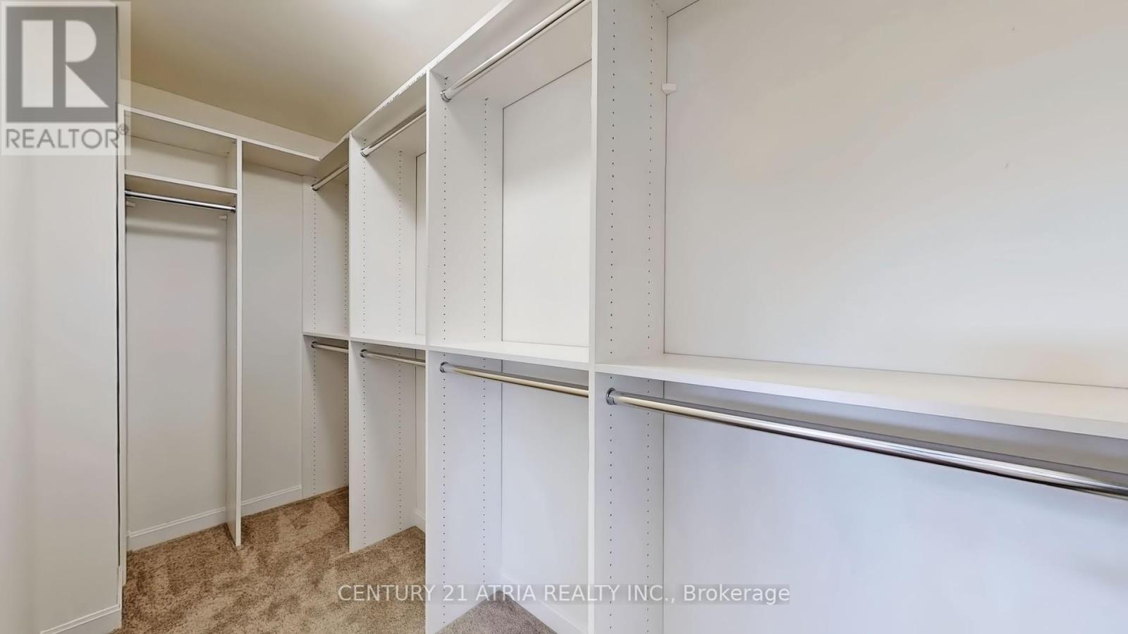 205 The Donway East, Toronto, Ontario  M3B 0B4 - Photo 31 - C12256152