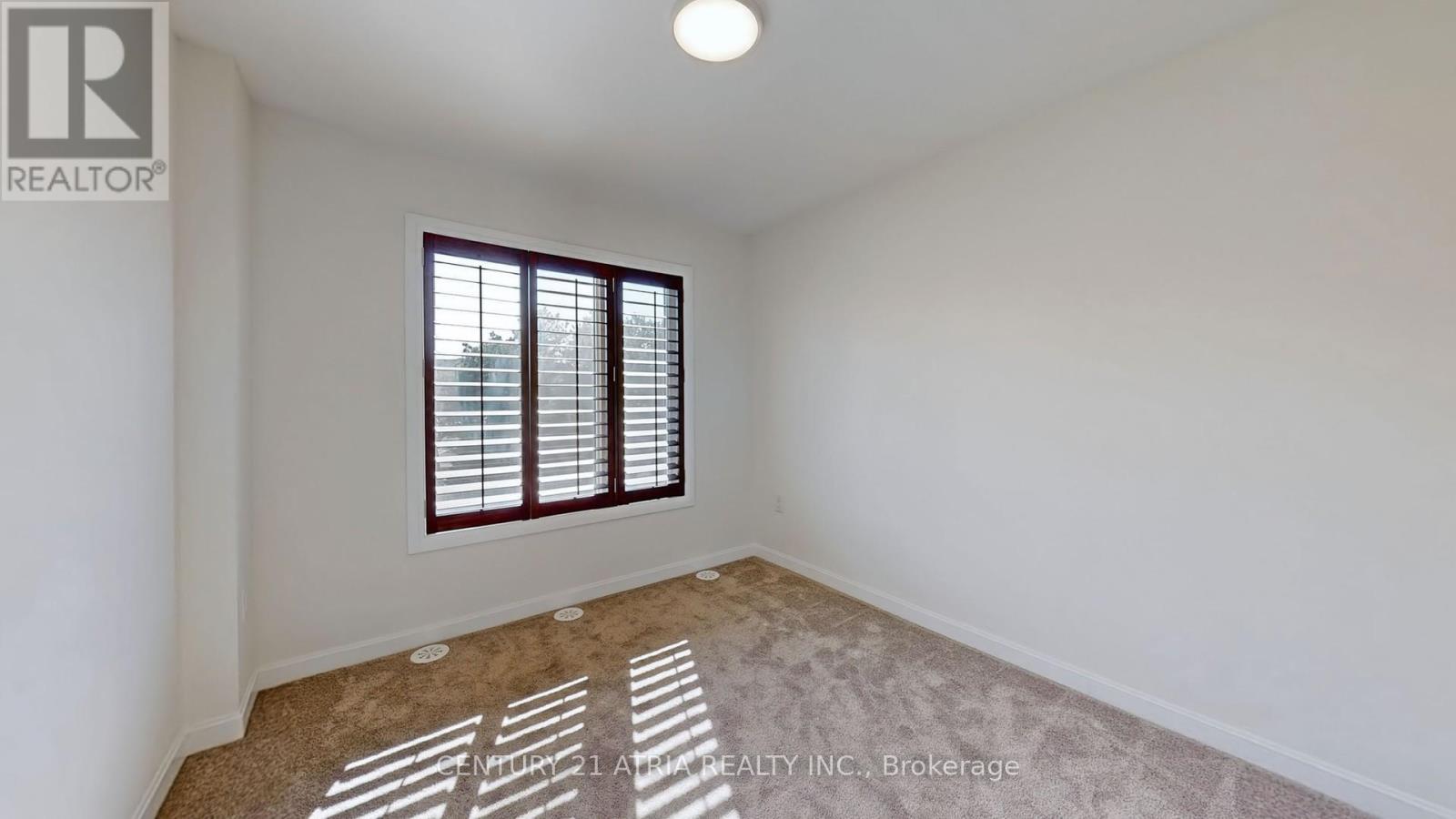 205 The Donway East, Toronto, Ontario  M3B 0B4 - Photo 34 - C12256152