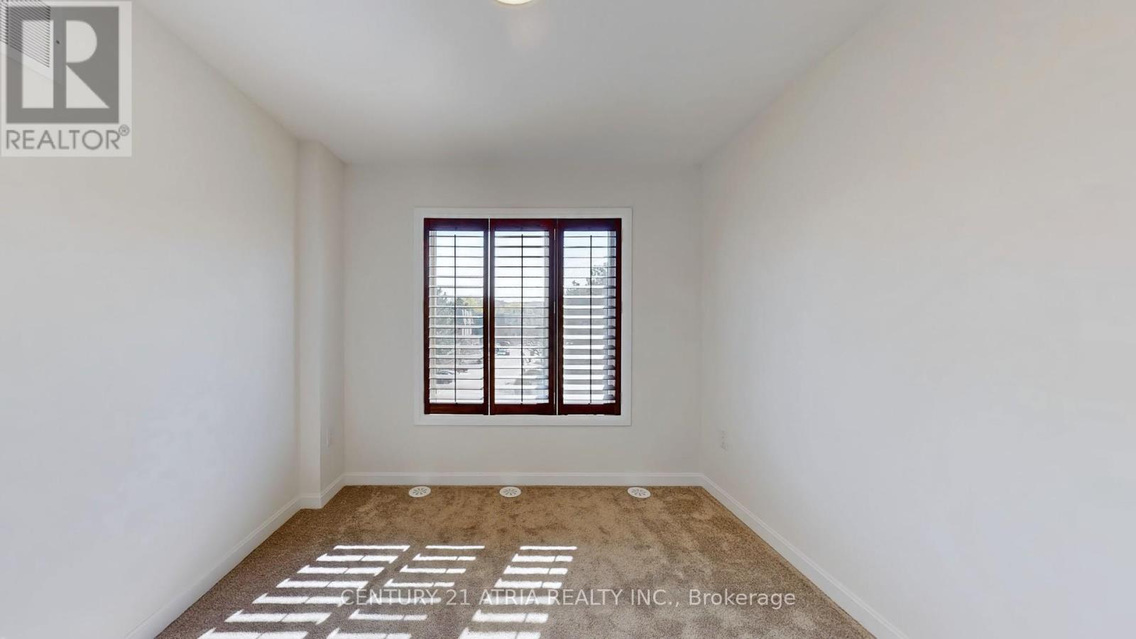 205 The Donway East, Toronto, Ontario  M3B 0B4 - Photo 35 - C12256152