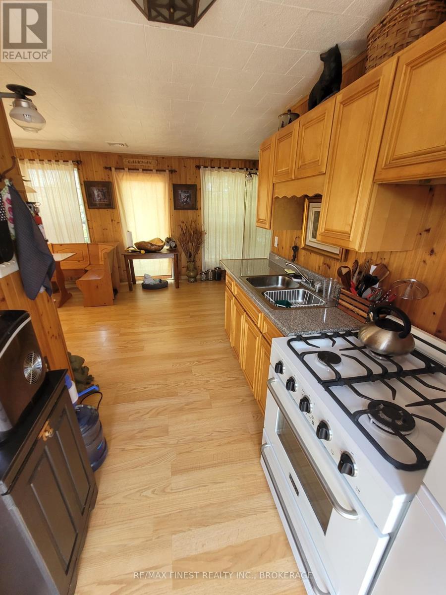 128 Island, Rideau Lakes, Ontario  K0G 1V0 - Photo 10 - X12256358