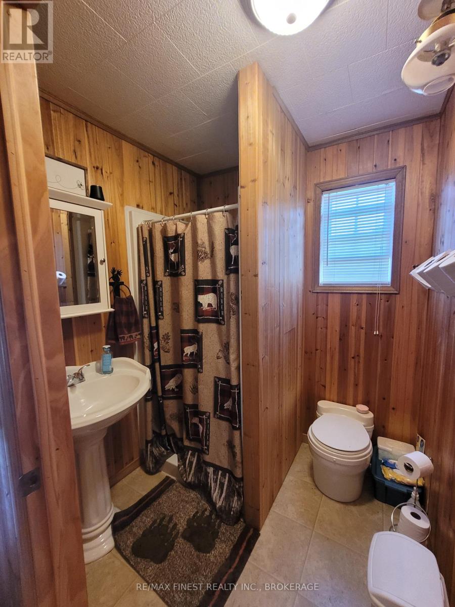 128 Island, Rideau Lakes, Ontario  K0G 1V0 - Photo 12 - X12256358