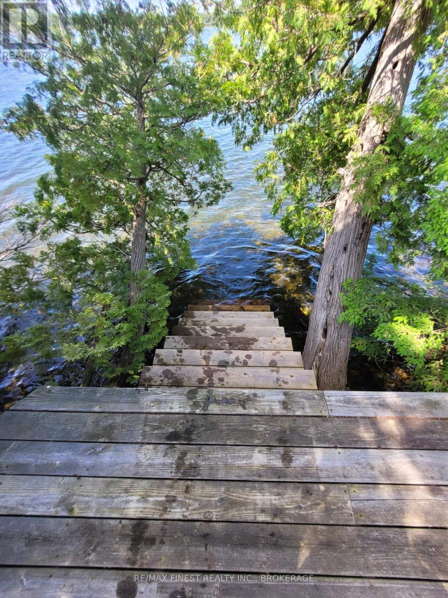 128 Island, Rideau Lakes, Ontario  K0G 1V0 - Photo 38 - X12256358