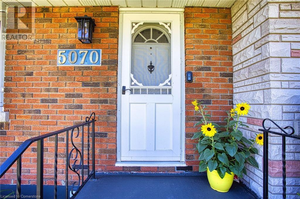 Property at 5070 ELIZABETH Street image 4