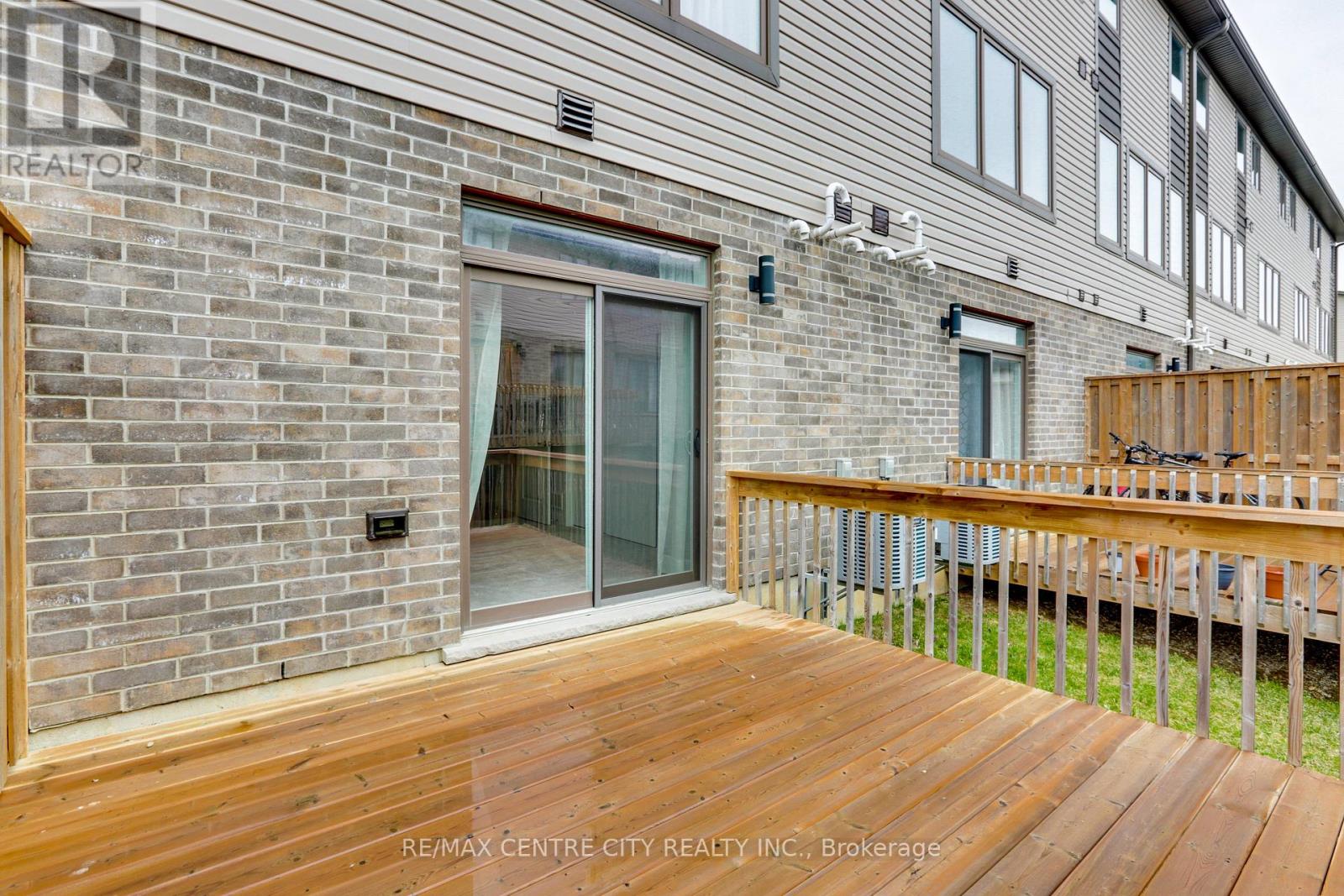 106 - 2070 Meadowgate Boulevard, London South, Ontario  N6M 1C6 - Photo 14 - X12256305