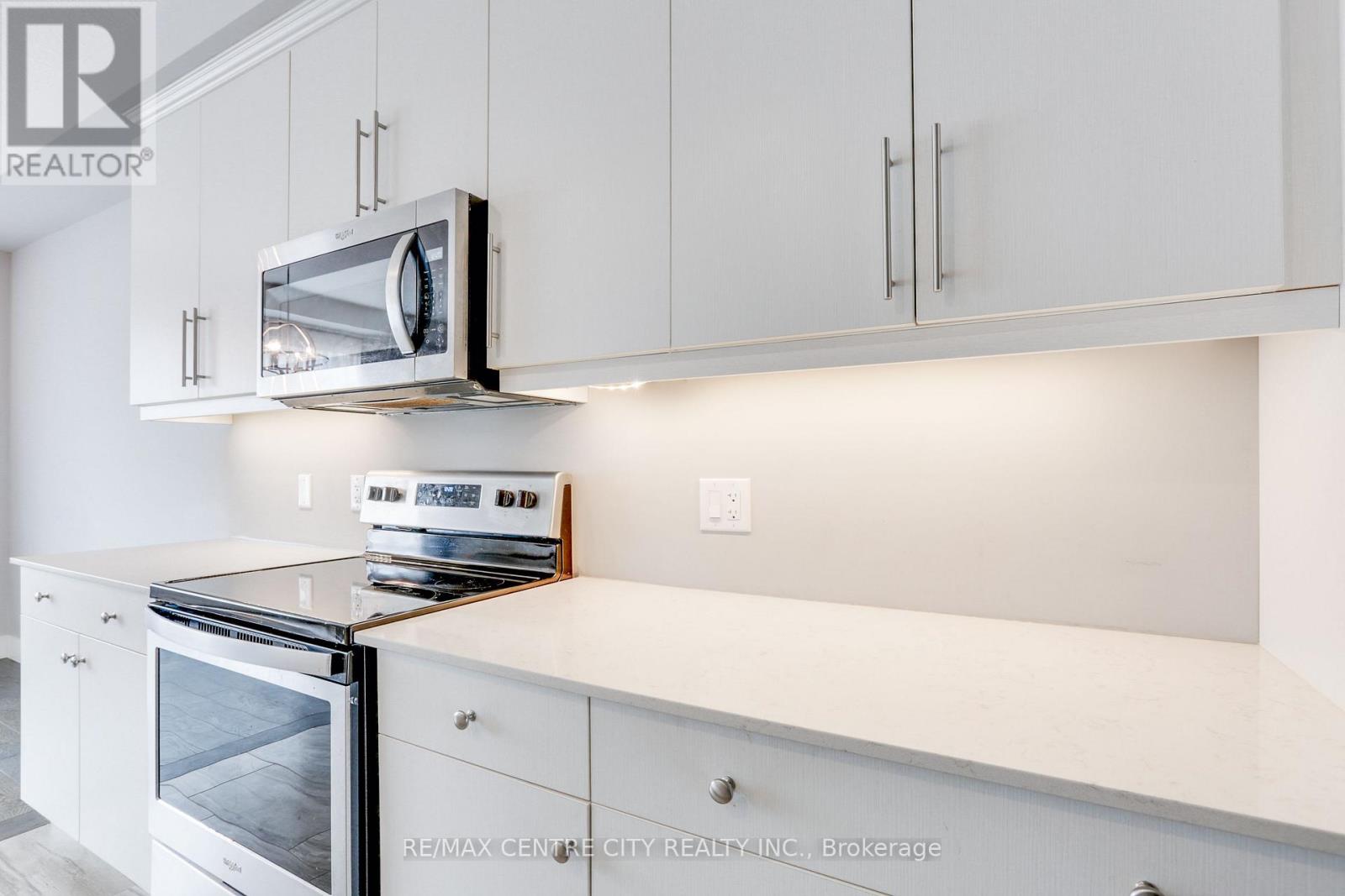 106 - 2070 Meadowgate Boulevard, London South (South U), Ontario  N6M 1C6 - Photo 22 - X12256305