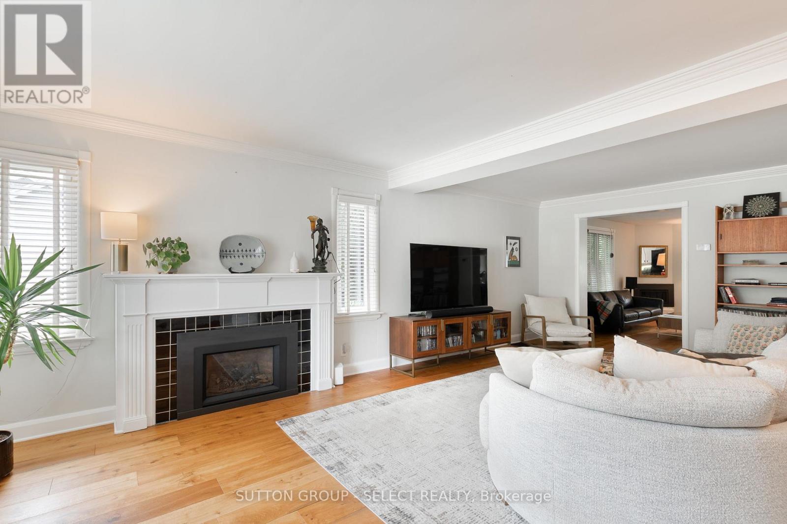 Property at 1049 FRASER AVENUE image 5