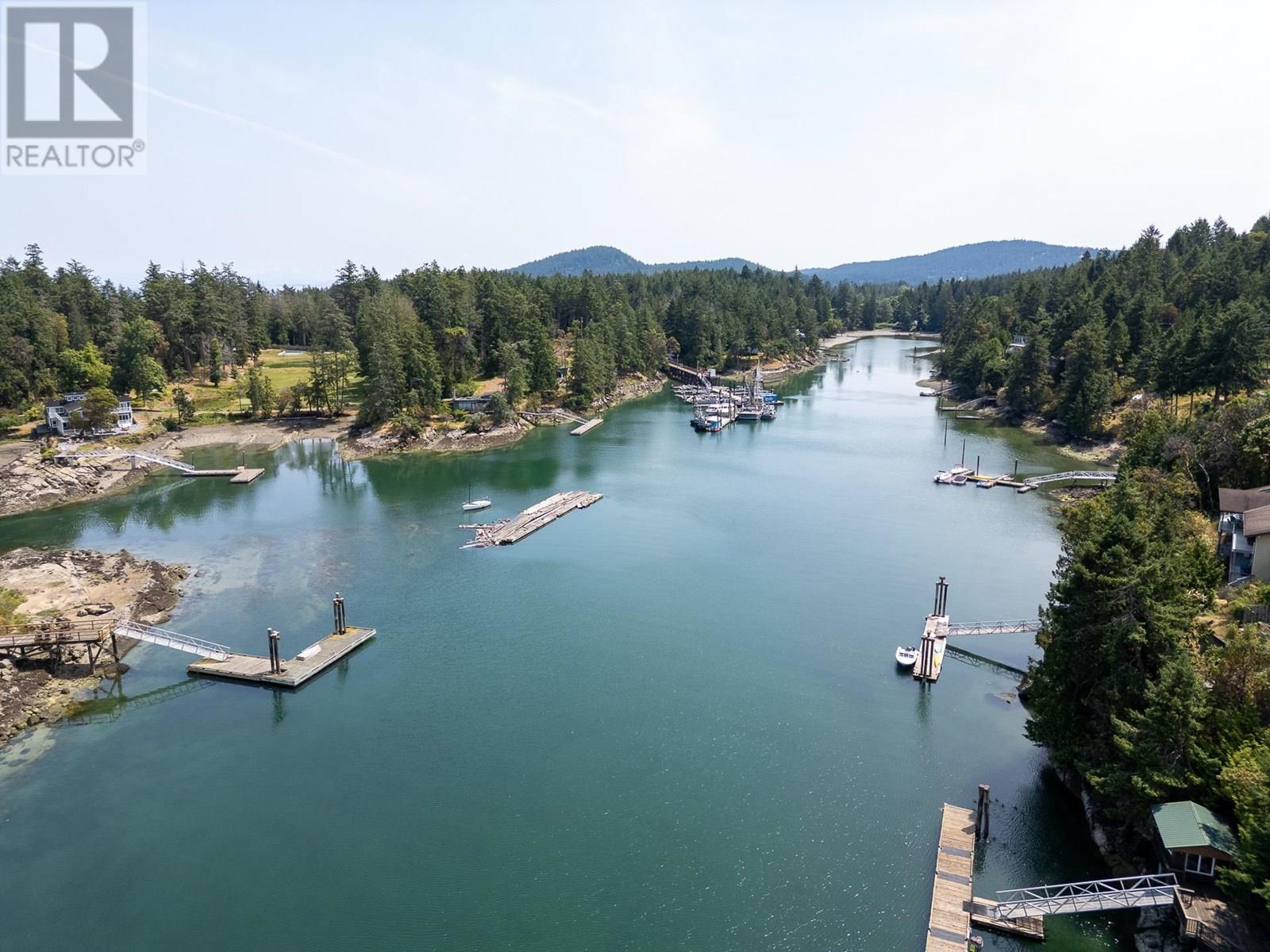 1361 Sturdies Bay Road, Galiano Island, British Columbia  V0N 1P0 - Photo 3 - R2983212