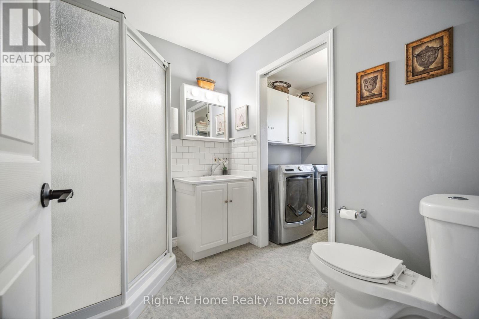 664 Maple Street, Huron East, Ontario  N0G 1H0 - Photo 16 - X12256338