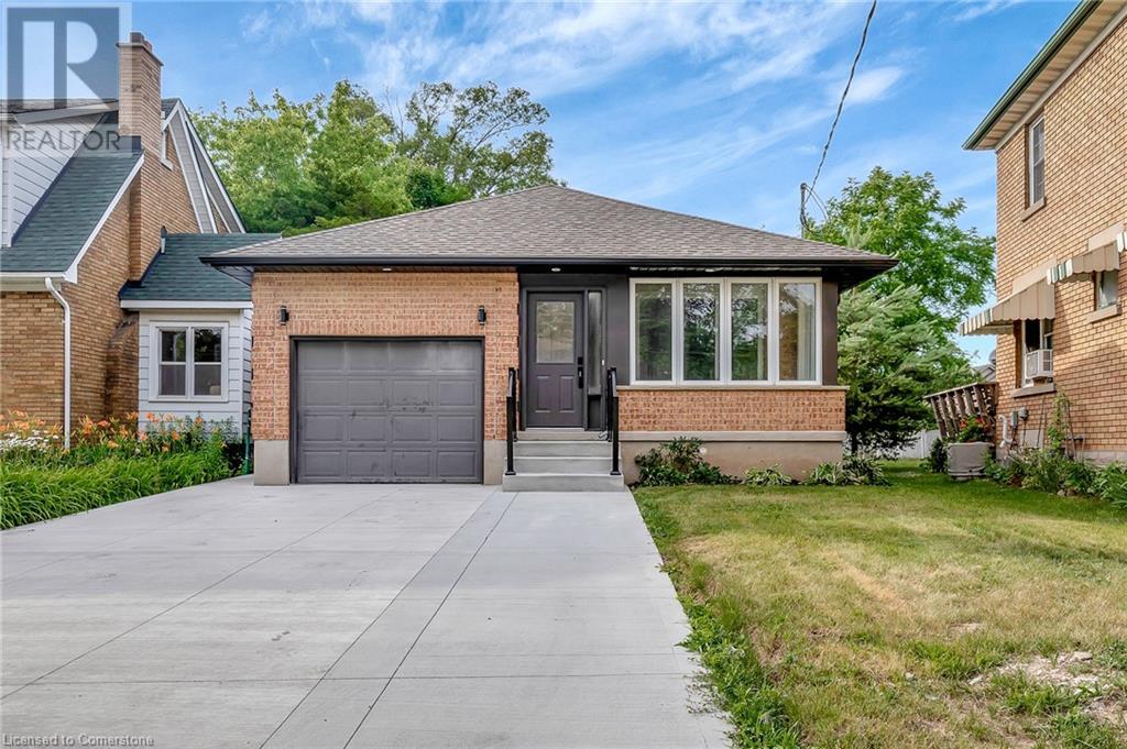 Property at 126 HIGHLAND Road W image 3