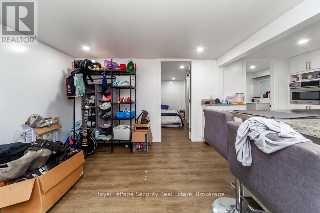 44 Woodgate Drive, Toronto, Ontario  M6N 4W3 - Photo 37 - W12256210