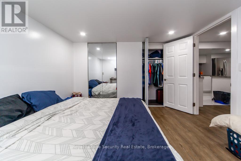 44 Woodgate Drive, Toronto, Ontario  M6N 4W3 - Photo 41 - W12256210