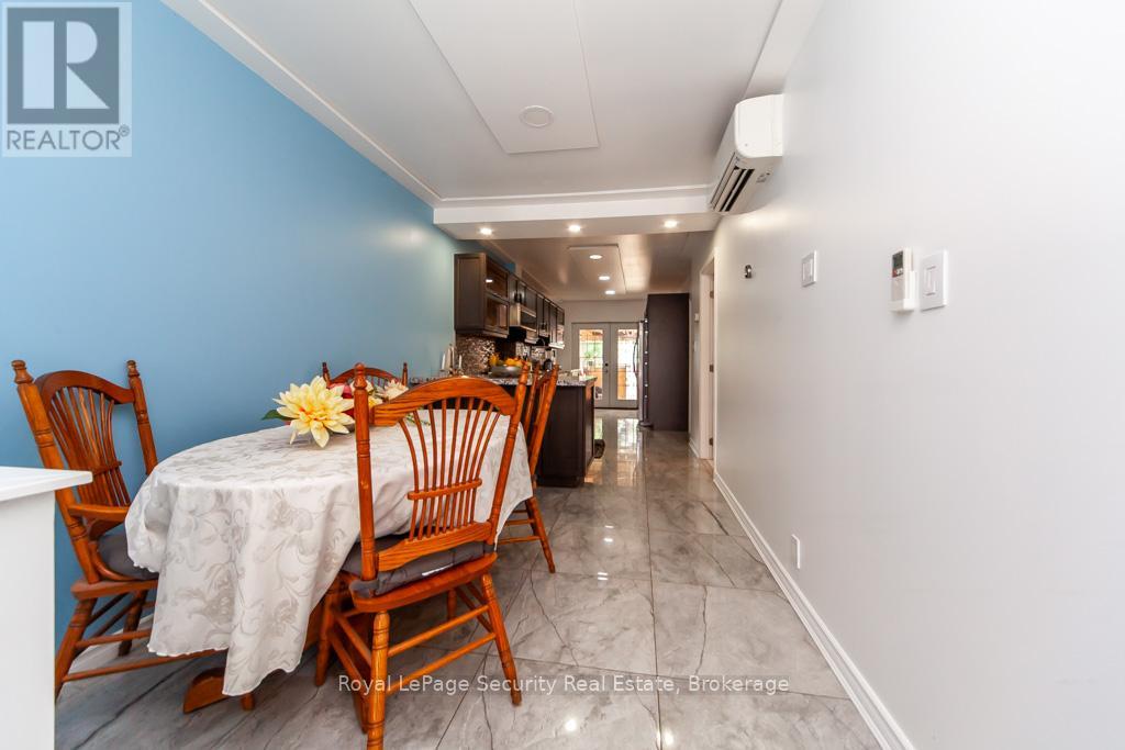 Property at 44 WOODGATE DRIVE image 5