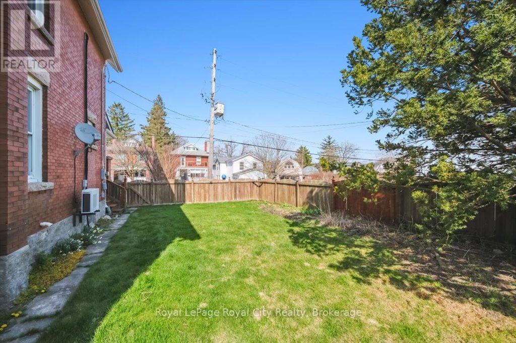 572 Woolwich Street, Guelph, Ontario  N1H 3Y2 - Photo 38 - X12256298
