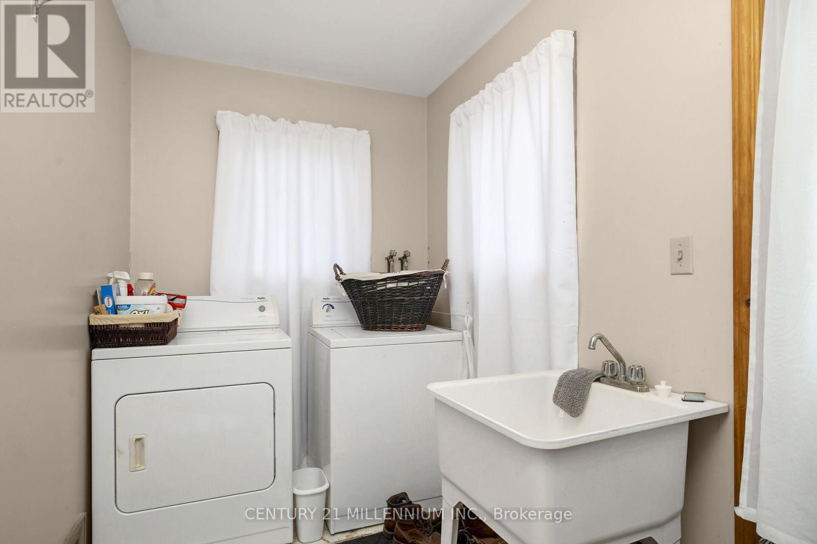 3 Centre Street, Erin, Ontario  N0B 1T0 - Photo 24 - X12256147