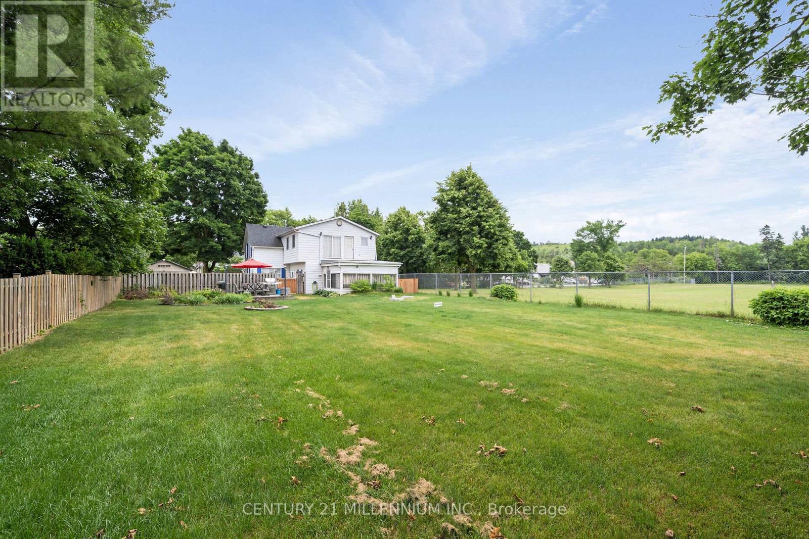 3 Centre Street, Erin, Ontario  N0B 1T0 - Photo 34 - X12256147