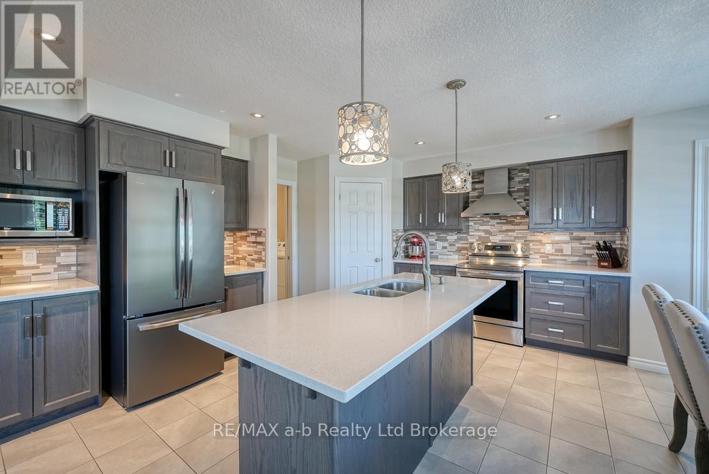 307 Poldon Drive, Norwich, Ontario  N0J 1P0 - Photo 11 - X12256337