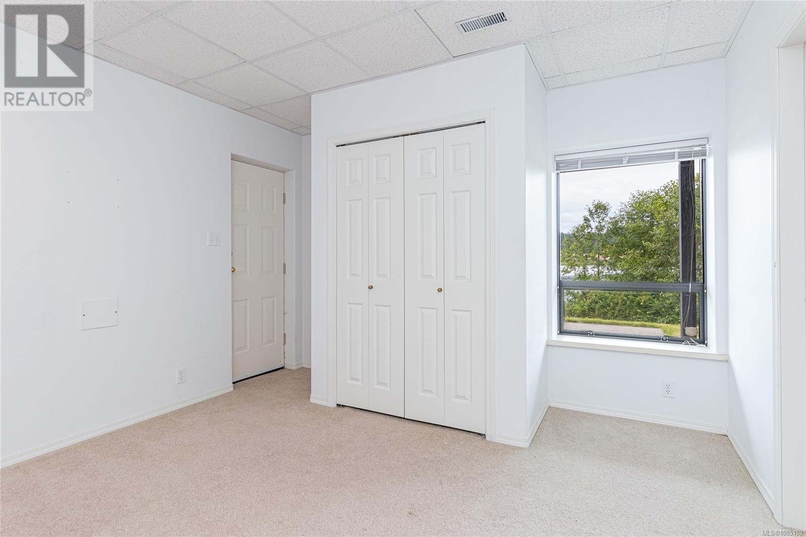 Property at 13289 Prospect Dr image 4