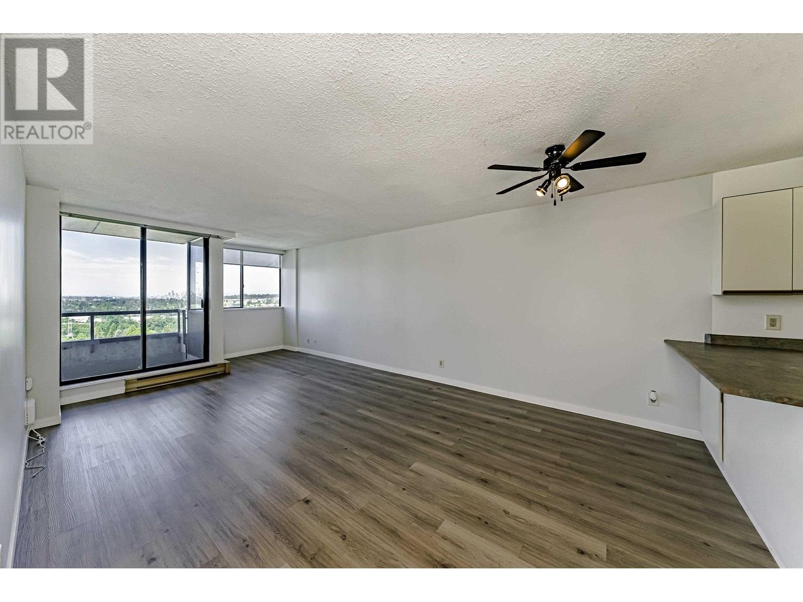 2205 3970 Carrigan Court, Burnaby, British Columbia  V3N 4S5 - Photo 9 - R3003143