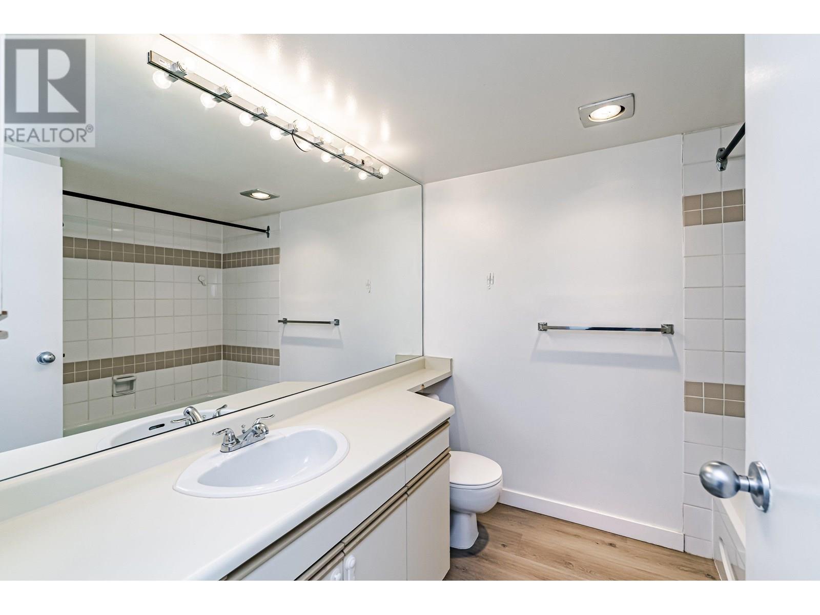 2205 3970 Carrigan Court, Burnaby, British Columbia  V3N 4S5 - Photo 19 - R3003143