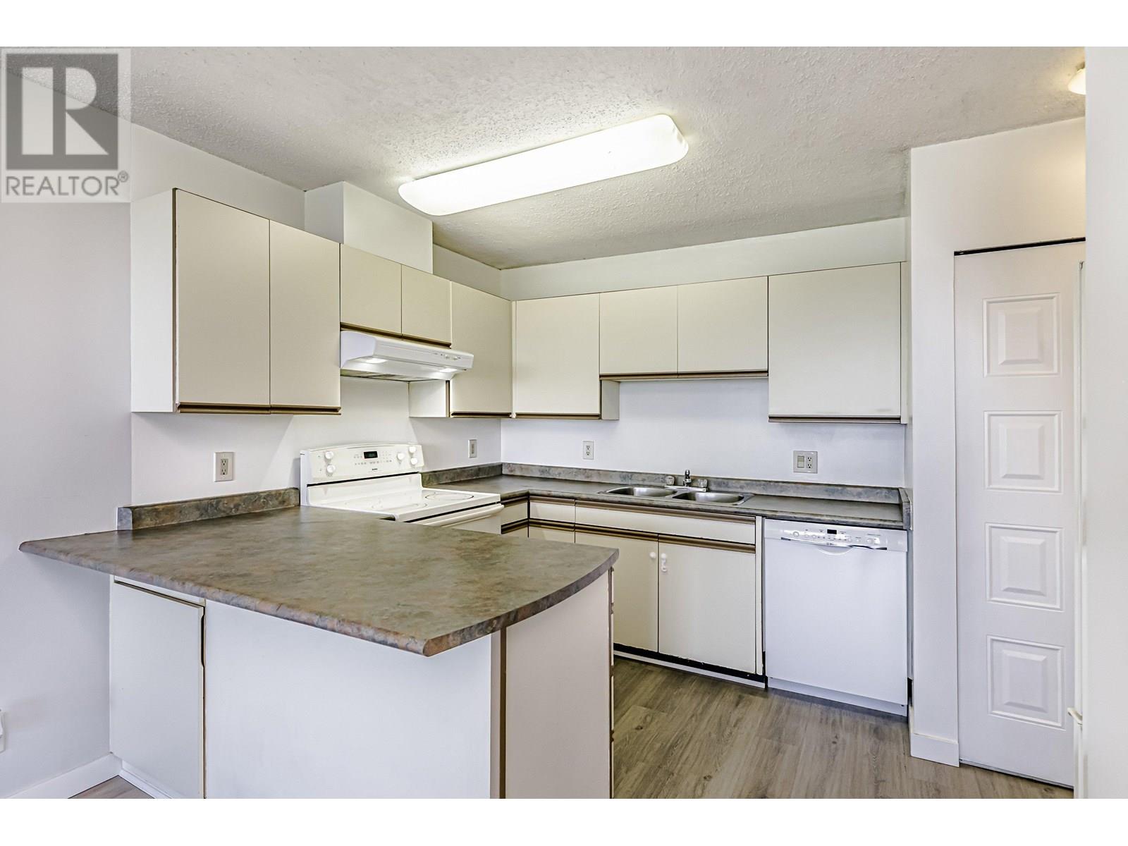 2205 3970 Carrigan Court, Burnaby, British Columbia  V3N 4S5 - Photo 15 - R3003143
