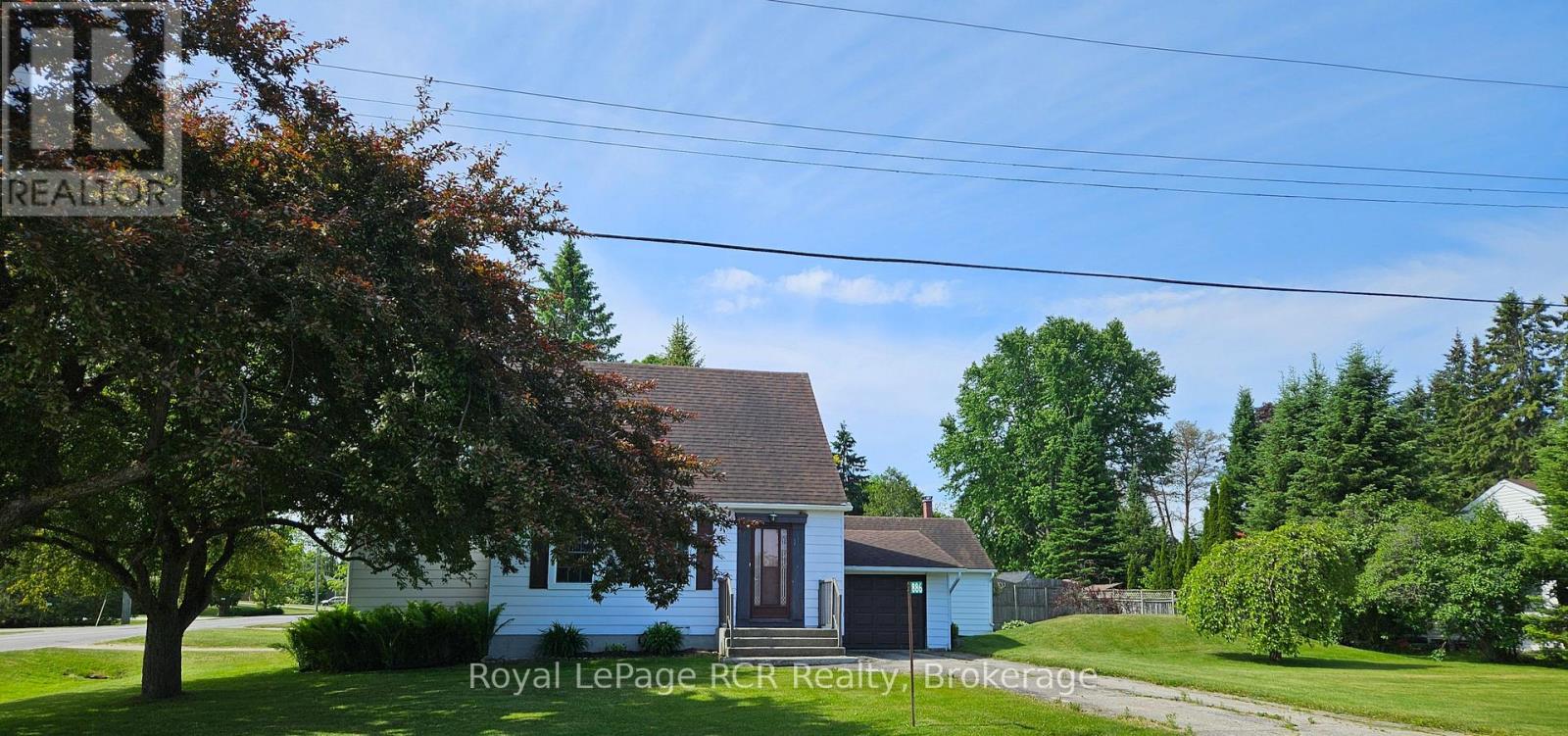 886 16th Street W, Georgian Bluffs, Ontario  N4K 6V5 - Photo 1 - X10846750