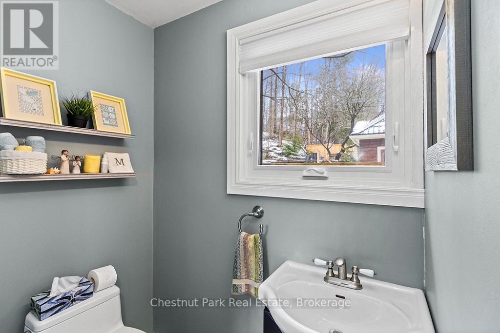 877 5th Avenue 'a' E, Owen Sound, Ontario  N4K 2T1 - Photo 18 - X12045203