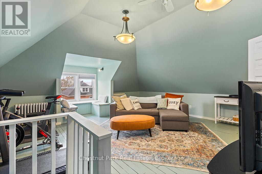 877 5th Avenue 'a' E, Owen Sound, Ontario  N4K 2T1 - Photo 32 - X12045203