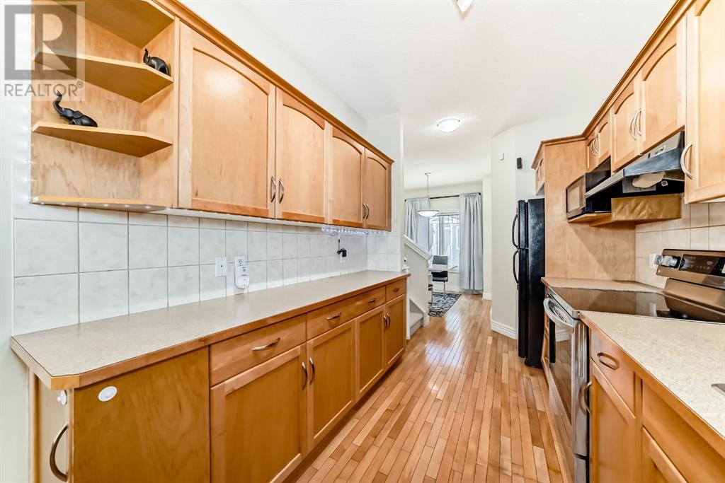 Property at 59 Bridleridge Manor SW image 4