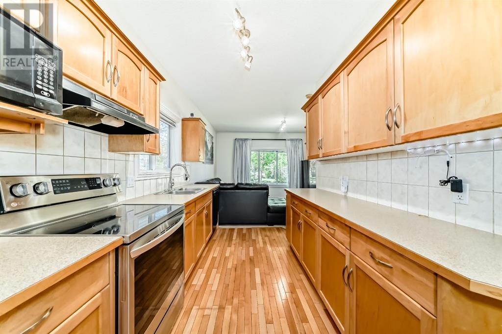 Property at 59 Bridleridge Manor SW image 5