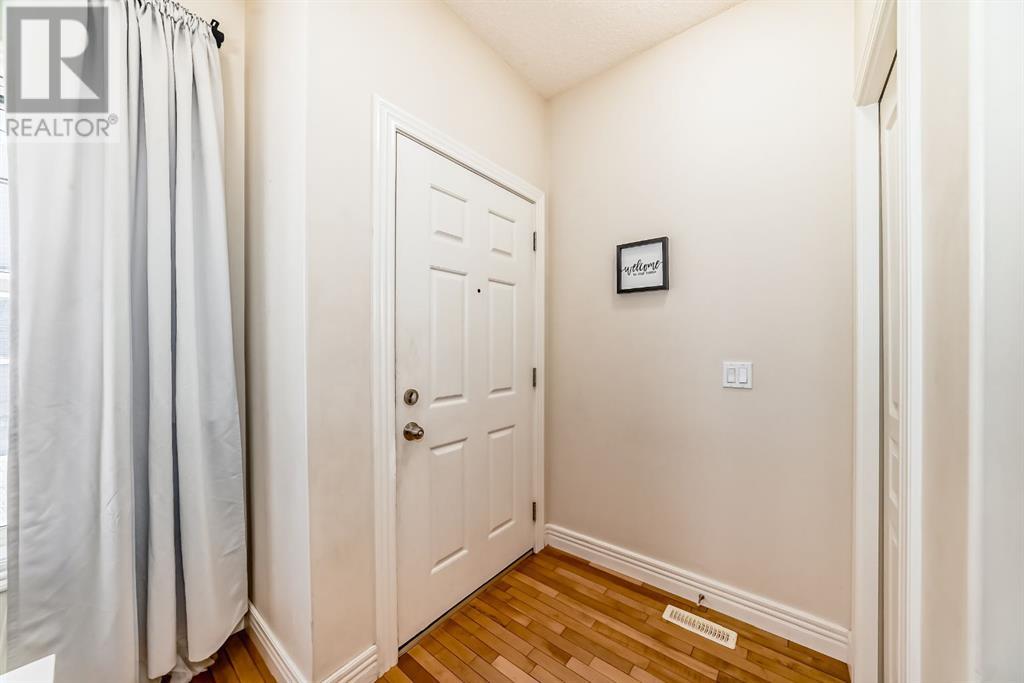 Property at 59 Bridleridge Manor SW image 3