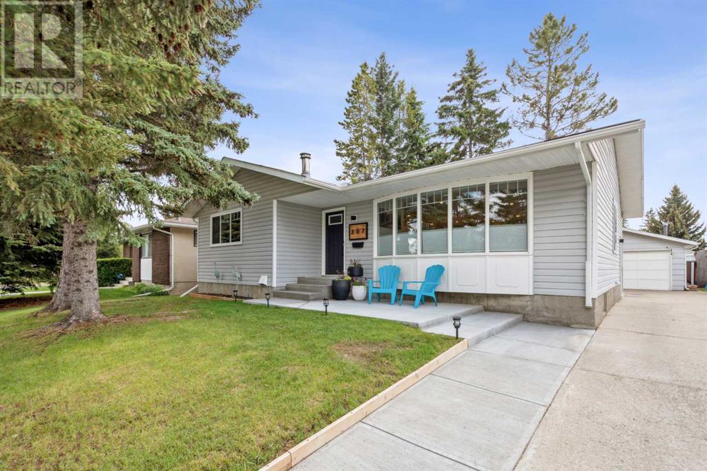 Property at 307 Cedarille Crescent SW image 2