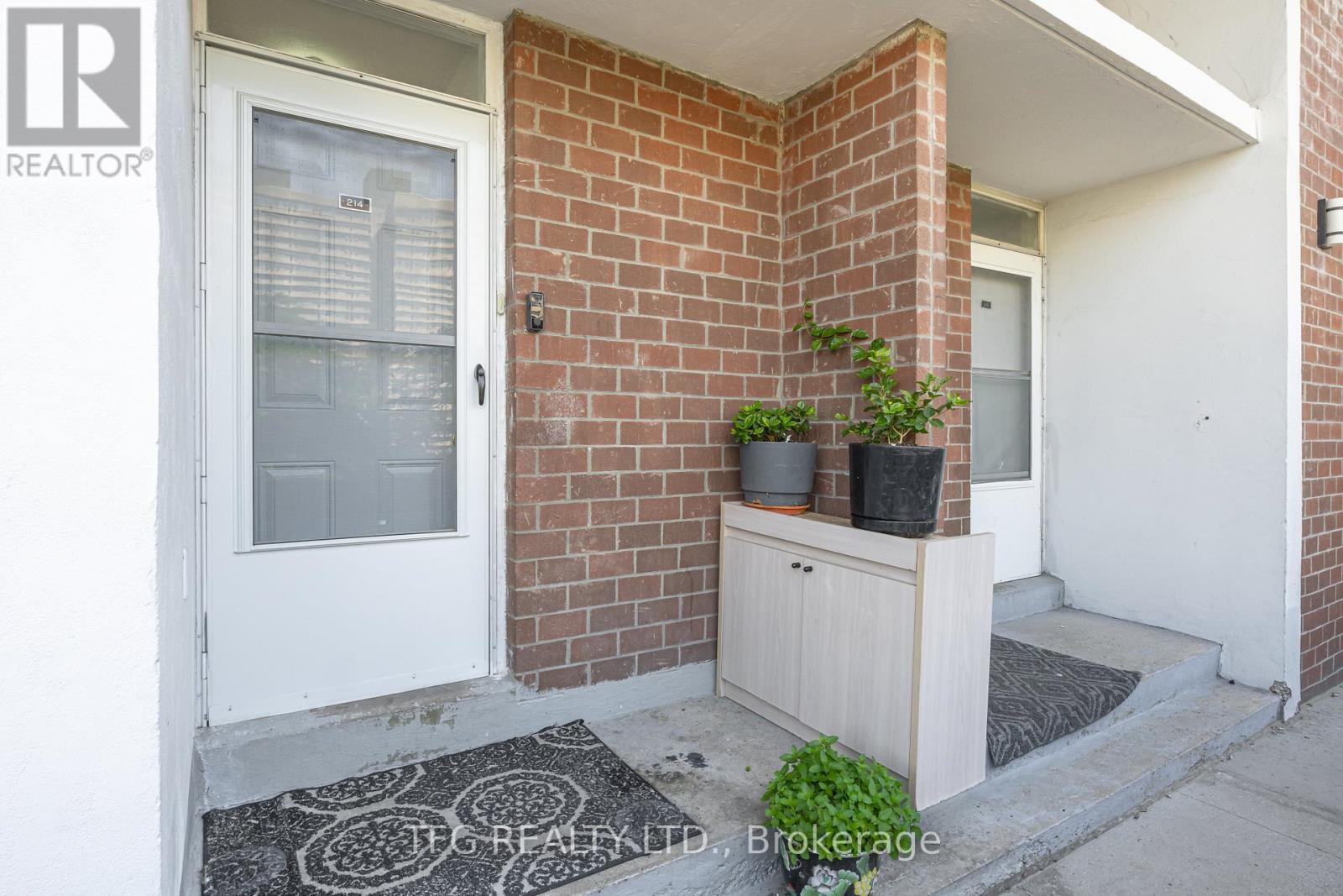 Property at 214 - 140 LEEWARD GLENWAY image 3