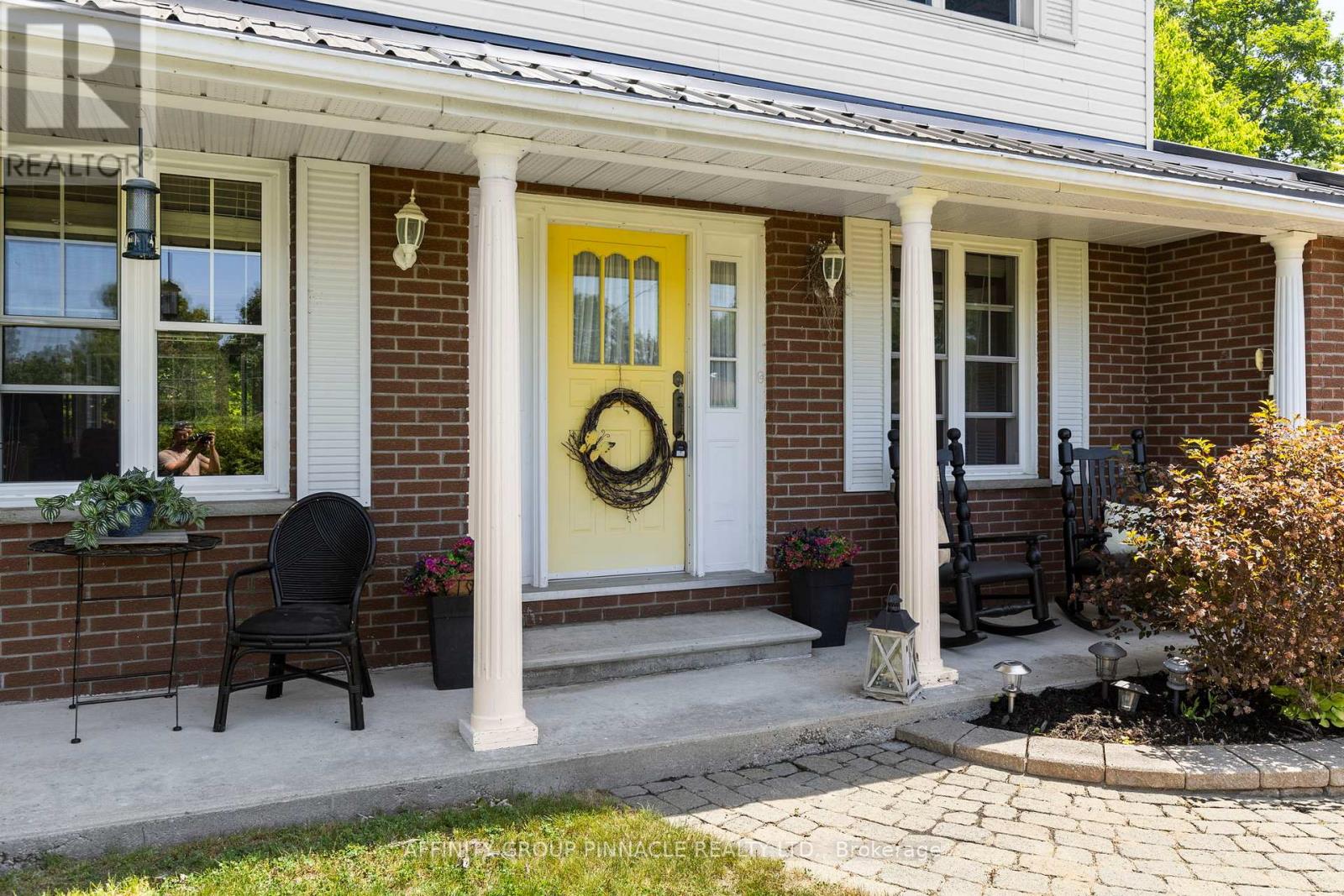 Property at 431 DUNDAS STREET image 3