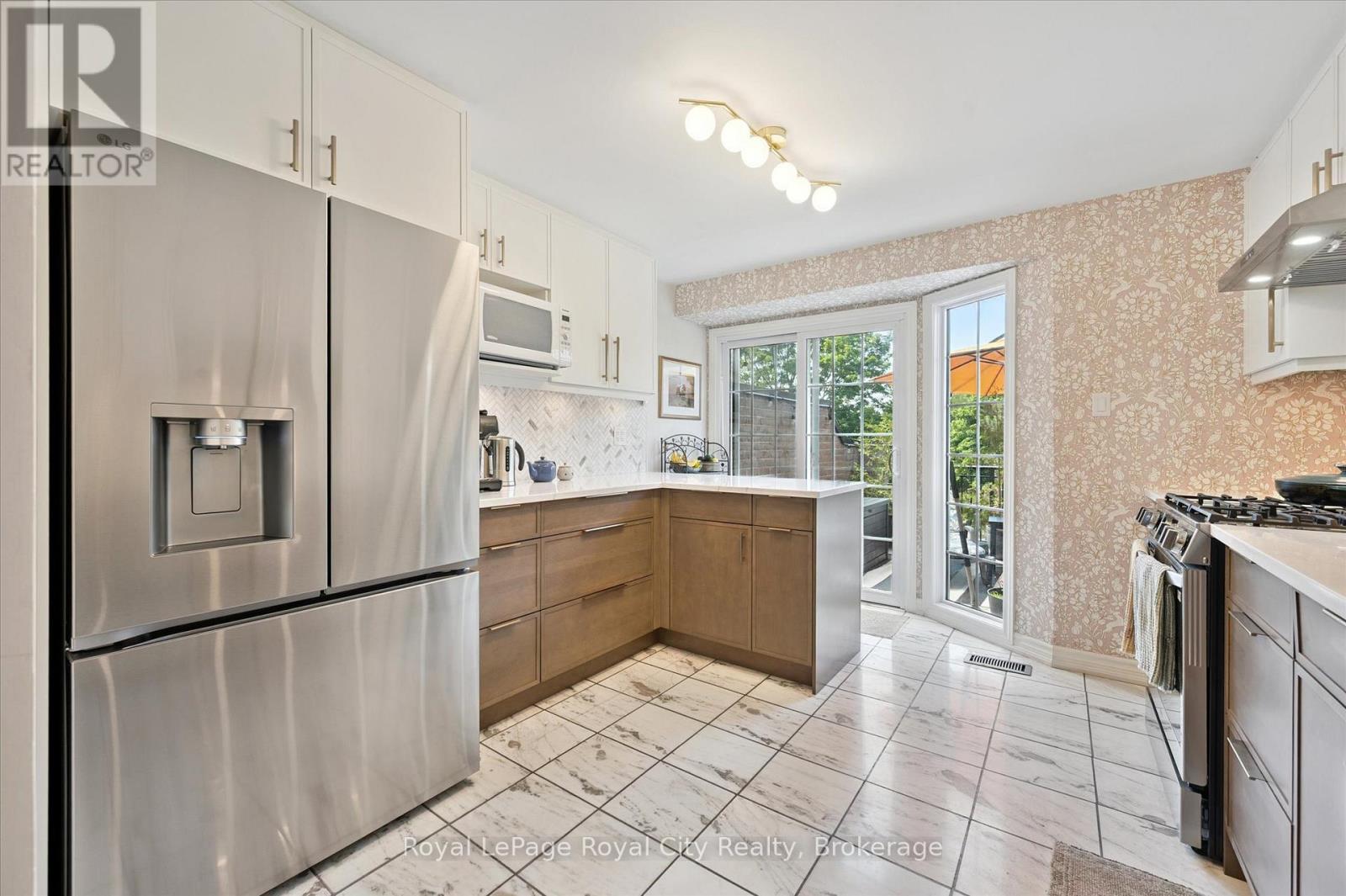 5 - 100 Woodlawn Road E, Guelph, Ontario  N1E 1B7 - Photo 11 - X12256497