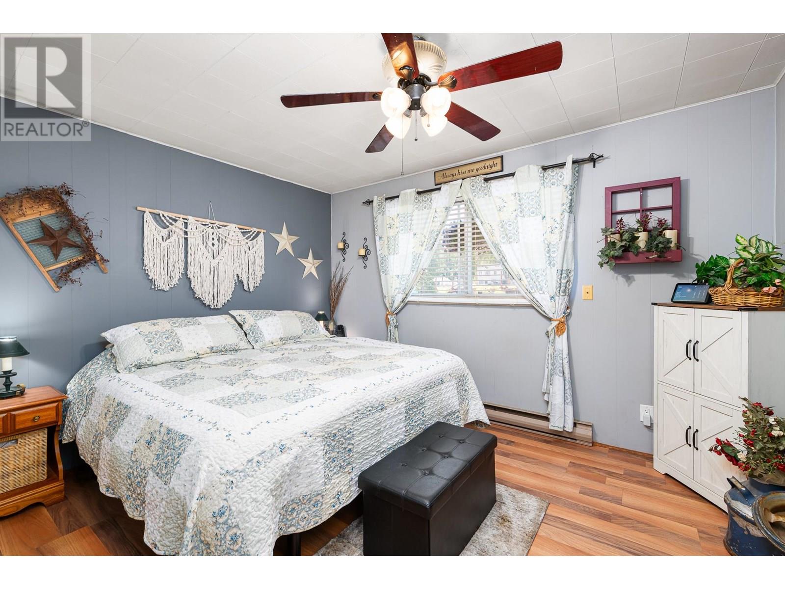 9005 3 & 95 Highway, Yahk, British Columbia  V0B 2P0 - Photo 15 - 10354372