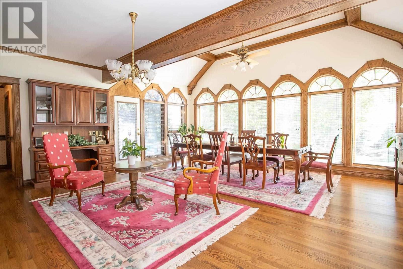 1707 Queen St E, Sault Ste. Marie, Ontario  P6A 2G8 - Photo 13 - SM251747