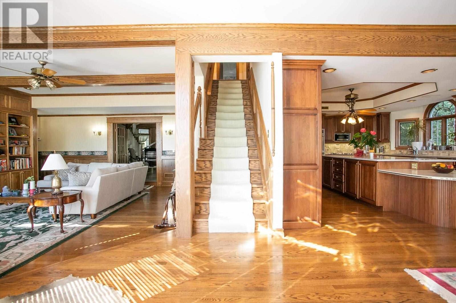 1707 Queen St E, Sault Ste. Marie, Ontario  P6A 2G8 - Photo 19 - SM251747