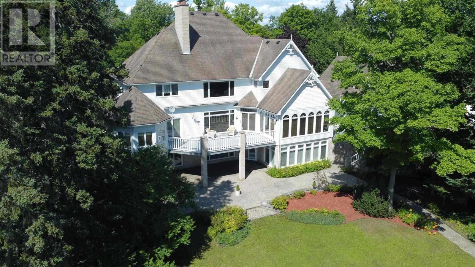 1707 Queen St E, Sault Ste. Marie, Ontario  P6A 2G8 - Photo 41 - SM251747