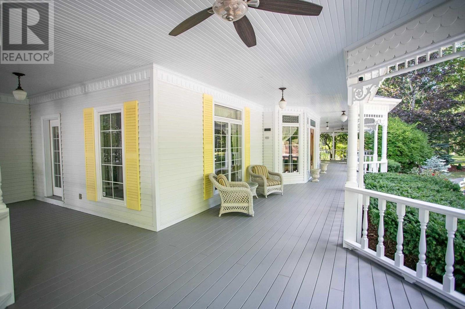 1707 Queen St E, Sault Ste. Marie, Ontario  P6A 2G8 - Photo 9 - SM251747